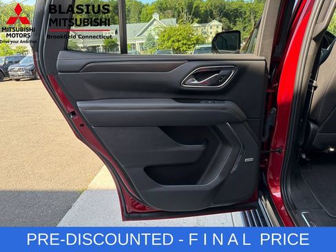 Used 2023 GMC Yukon AT4 w/ AT4 Premium Package AWD/4WD image 39