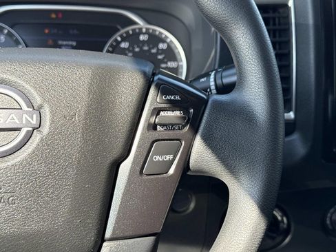 Used 2022 Nissan Frontier SV image 28