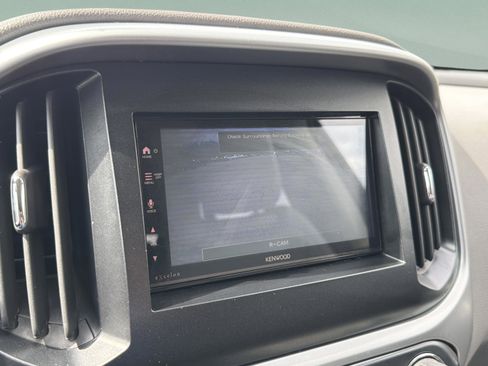 Used 2015 Chevrolet Colorado LT w/ Luxury Package image 26