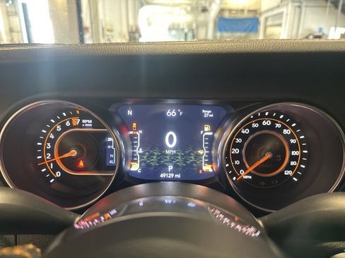 Used 2023 Jeep Gladiator Overland image 19