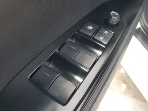 Used 2025 Toyota Camry LE FWD image 19