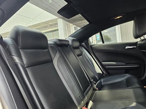 Used 2022 Dodge Charger SXT w/ Leather Interior Group image 19