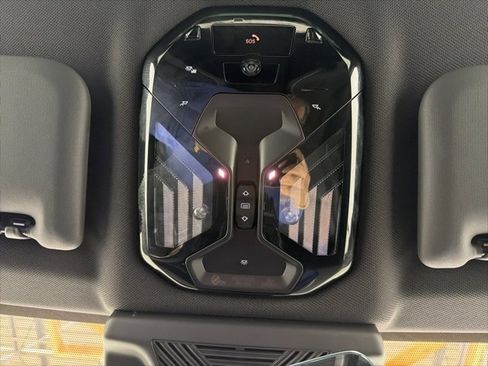 Used 2025 BMW X3 xDrive30i w/ Premium Package image 27