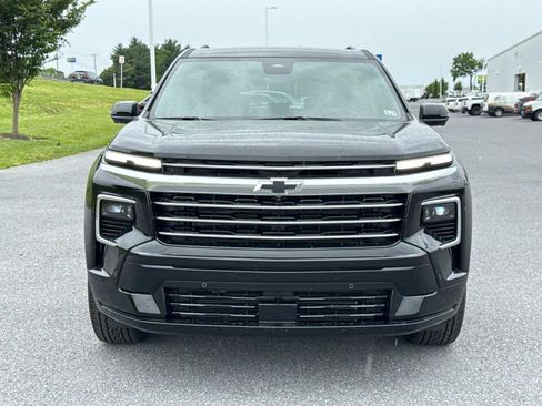 New 2025 Chevrolet Traverse High Country w/ LPO, Floor Liner Package image 17