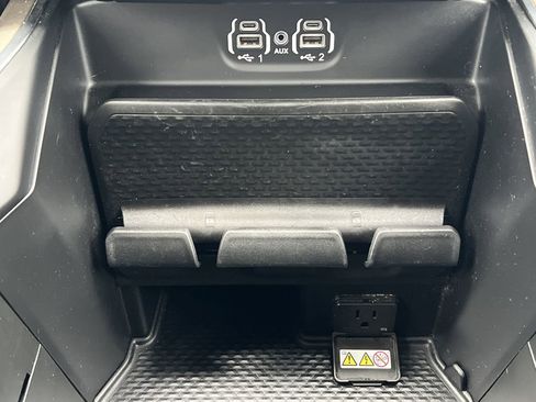 Used 2020 RAM 1500 Laramie image 8