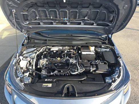 Used 2025 Toyota Corolla LE image 47