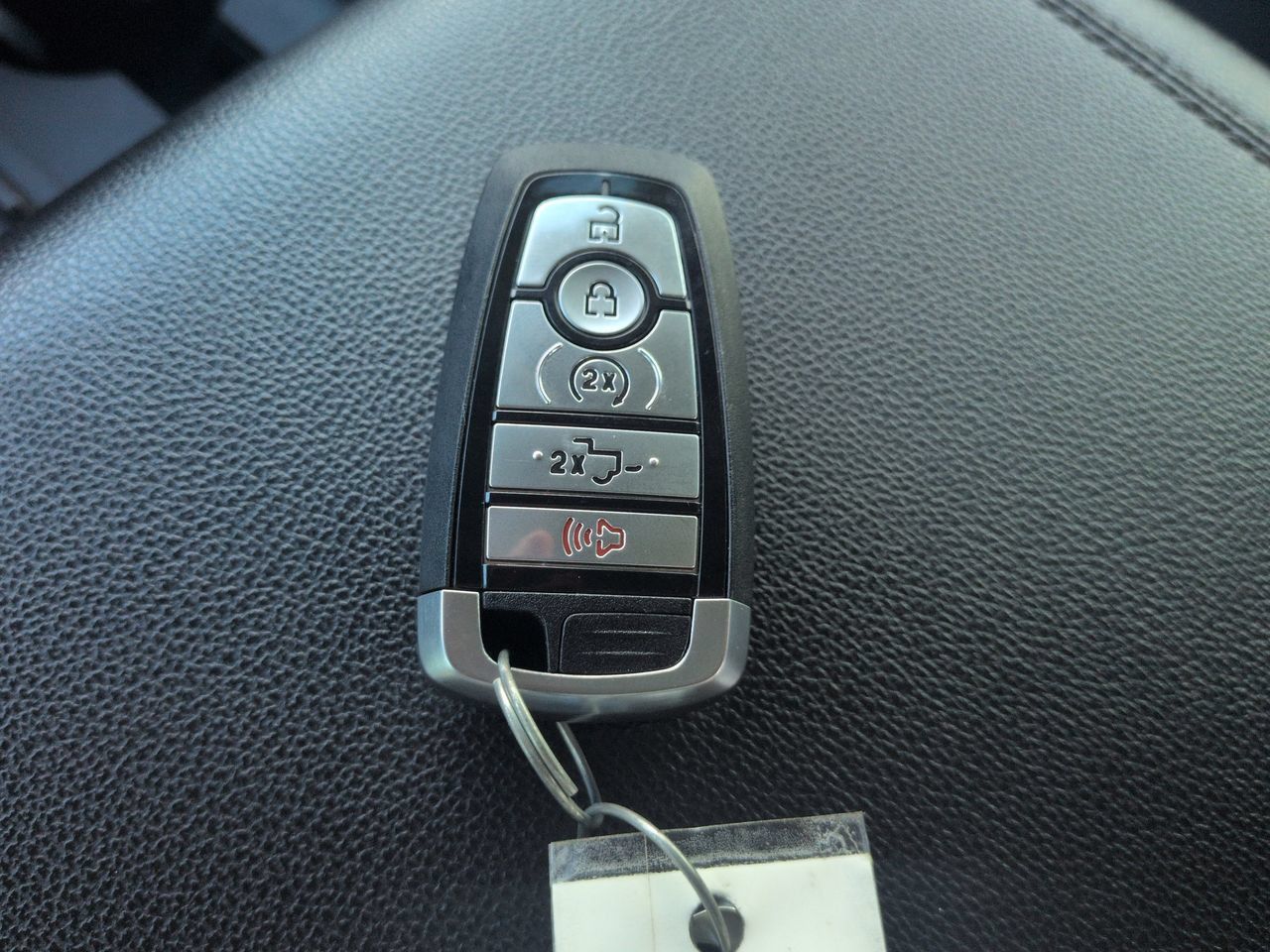 Used 2024 Ford F250 Lariat w/ Sport Appearance Package AWD/4WD image 27