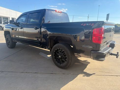 Used 2018 Chevrolet Silverado 1500 LT w/ Texas Edition AWD/4WD image 4