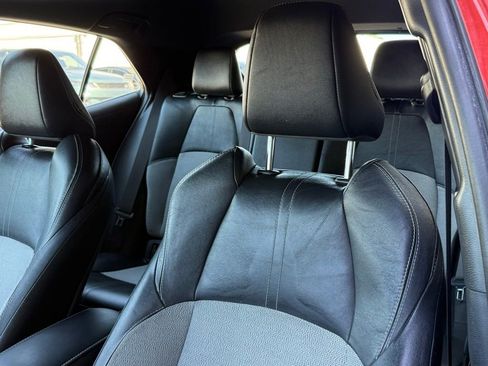 Used 2019 Toyota Corolla XSE image 2