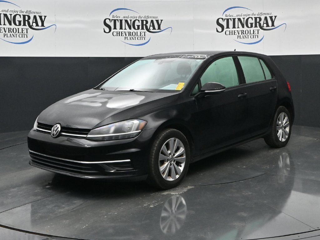 Used 2020 Volkswagen Golf 4-Door FWD image 3