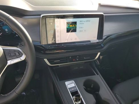 New 2026 Volkswagen Atlas Cross Sport SE image 22