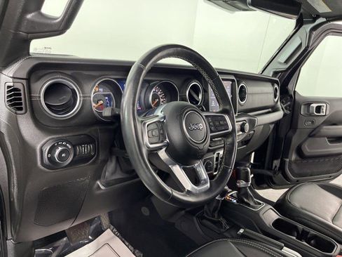 Used 2021 Jeep Wrangler Unlimited Sahara image 15