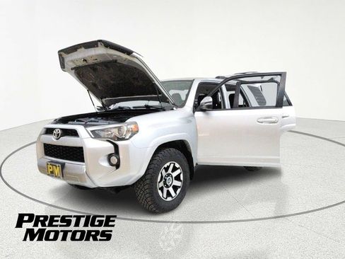 Used 2019 Toyota 4Runner TRD Off-Road Premium AWD/4WD image 13