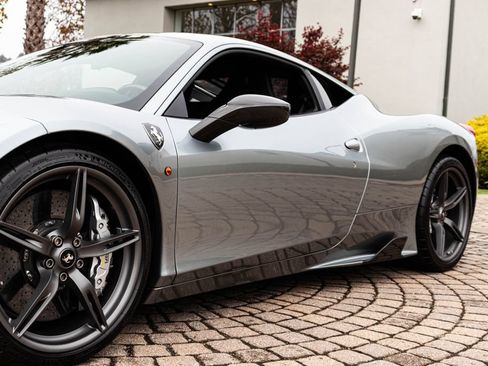 Used 2014 Ferrari 458 Speciale Coupe RWD image 30