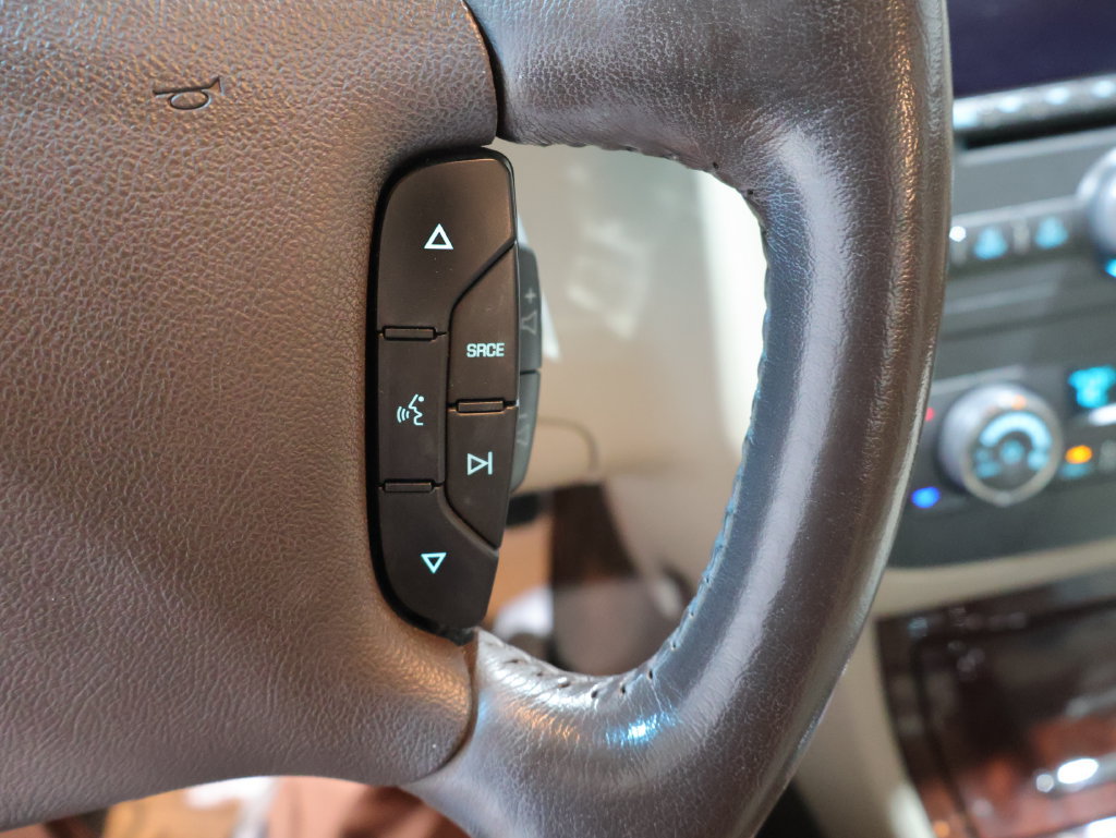 Used 2007 Buick Lucerne CXL w/ Luxury Package FWD image 29
