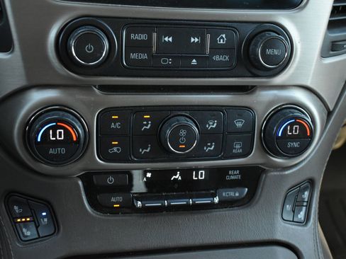 Used 2017 GMC Yukon Denali AWD/4WD image 31