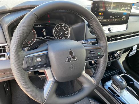 New 2026 Mitsubishi Outlander Ralliart AWD/4WD image 11