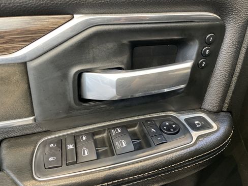 Used 2020 RAM 3500 Laramie image 15