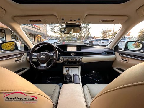 Used 2018 Lexus ES 350 w/ Navigation System Package image 7