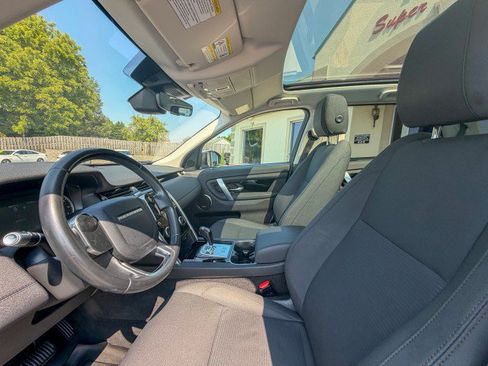 Used 2020 Land Rover Discovery Sport AWD/4WD image 5