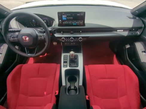 Used 2025 Honda Civic Type R image 15
