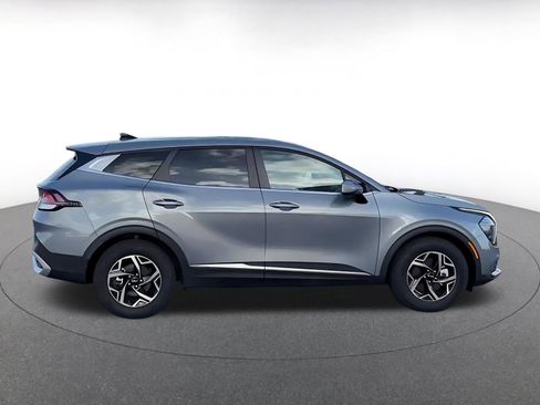 Used 2025 Kia Sportage LX image 16