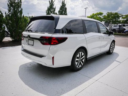 New 2026 Honda Odyssey EX-L image 10