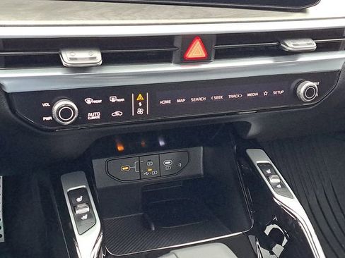 New 2026 Kia Sorento SX image 15