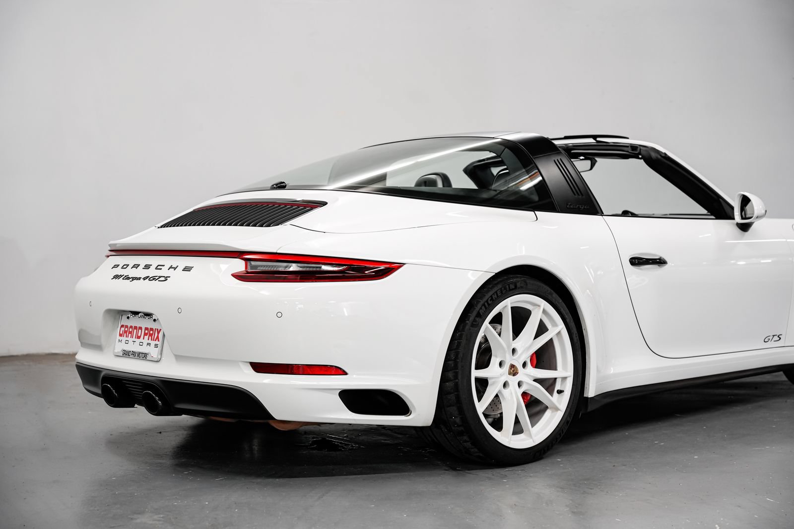 Used 2019 Porsche 911 Targa 4 GTS w/ GTS Interior Package AWD/4WD image 38