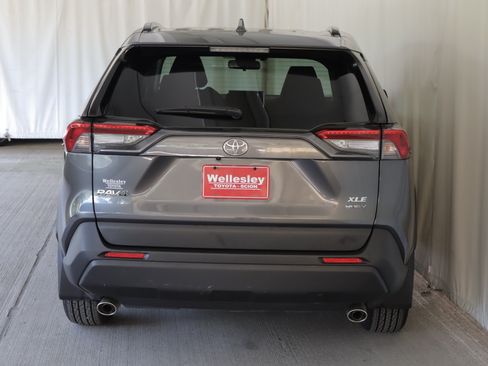 Used 2025 Toyota RAV4 XLE w/ Weather Package AWD/4WD image 25