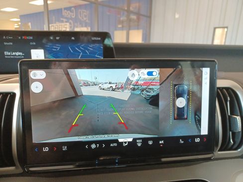 New 2025 Ford Expedition Active image 37