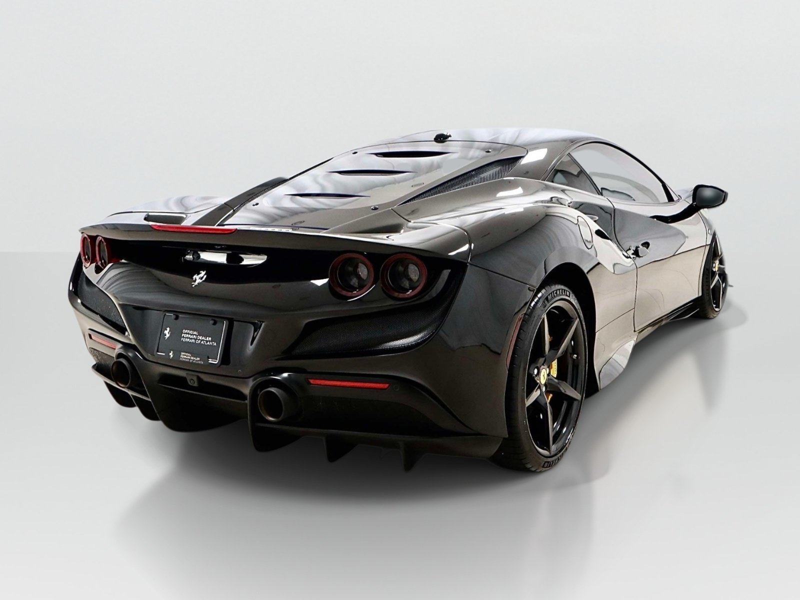 Certified 2022 Ferrari F8 Tributo RWD image 5