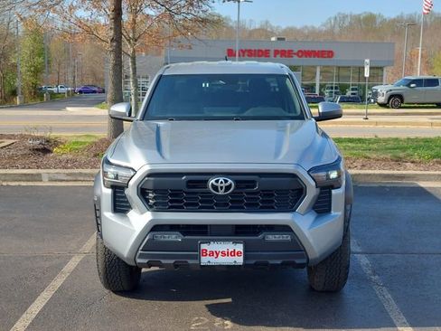 Certified 2024 Toyota Tacoma TRD Off-Road image 5