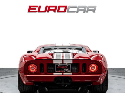 Used 2005 Ford GT RWD image 4