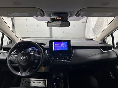 Used 2026 Toyota Corolla LE FWD image 38