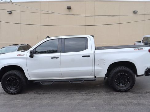 Used 2021 Chevrolet Silverado 1500 LT Trail Boss w/ Convenience Package II AWD/4WD image 4