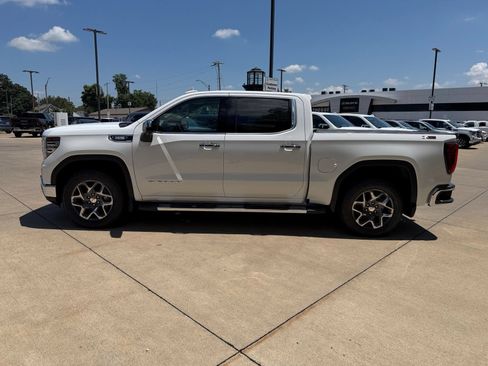 New 2026 GMC Sierra 1500 SLT w/ SLT Premium Plus Package AWD/4WD image 9