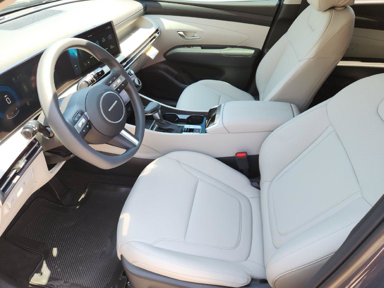 New 2026 Hyundai Tucson SEL Plus FWD image 9