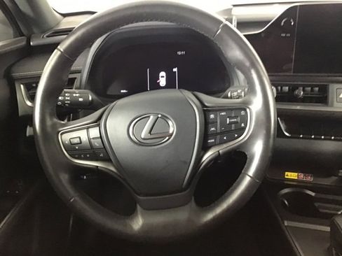 Used 2025 Lexus UX 300h AWD image 11