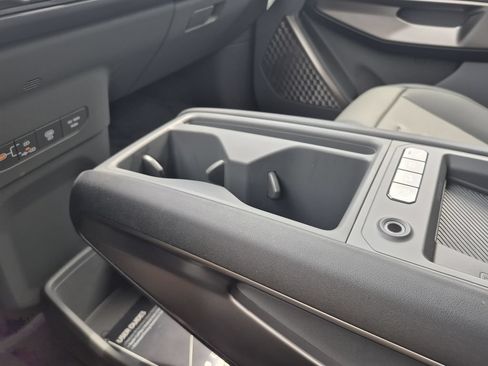 New 2026 Kia EV9 Wind AWD/4WD image 9