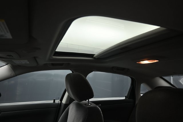 Used 2014 Chevrolet Impala LT w/ LT Sunroof Package FWD image 14
