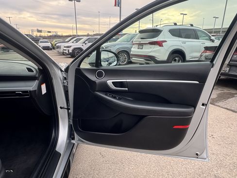 Certified 2025 Hyundai Sonata SEL image 16
