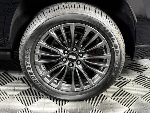 Used 2023 Cadillac Escalade V AWD/4WD image 12