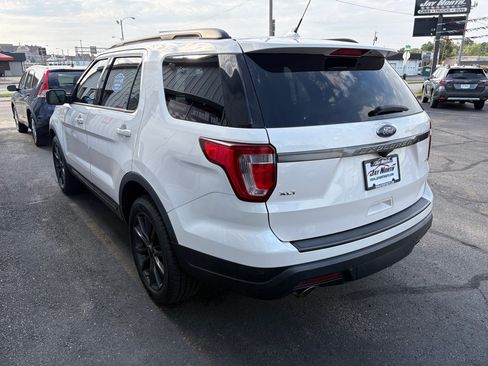 Used 2019 Ford Explorer XLT w/ Equipment Group 202A AWD/4WD image 5