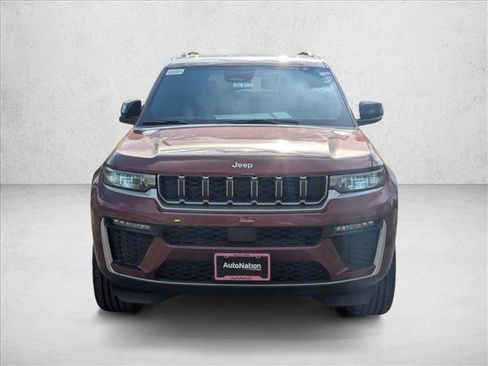 New 2026 Jeep Grand Cherokee L Limited w/ Trailer Tow Package AWD/4WD image 5