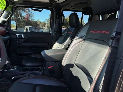 Used 2023 Jeep Gladiator Rubicon w/ Trailer Tow Package AWD/4WD image 40