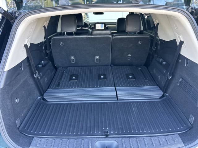 Used 2025 Nissan Pathfinder SL FWD image 35
