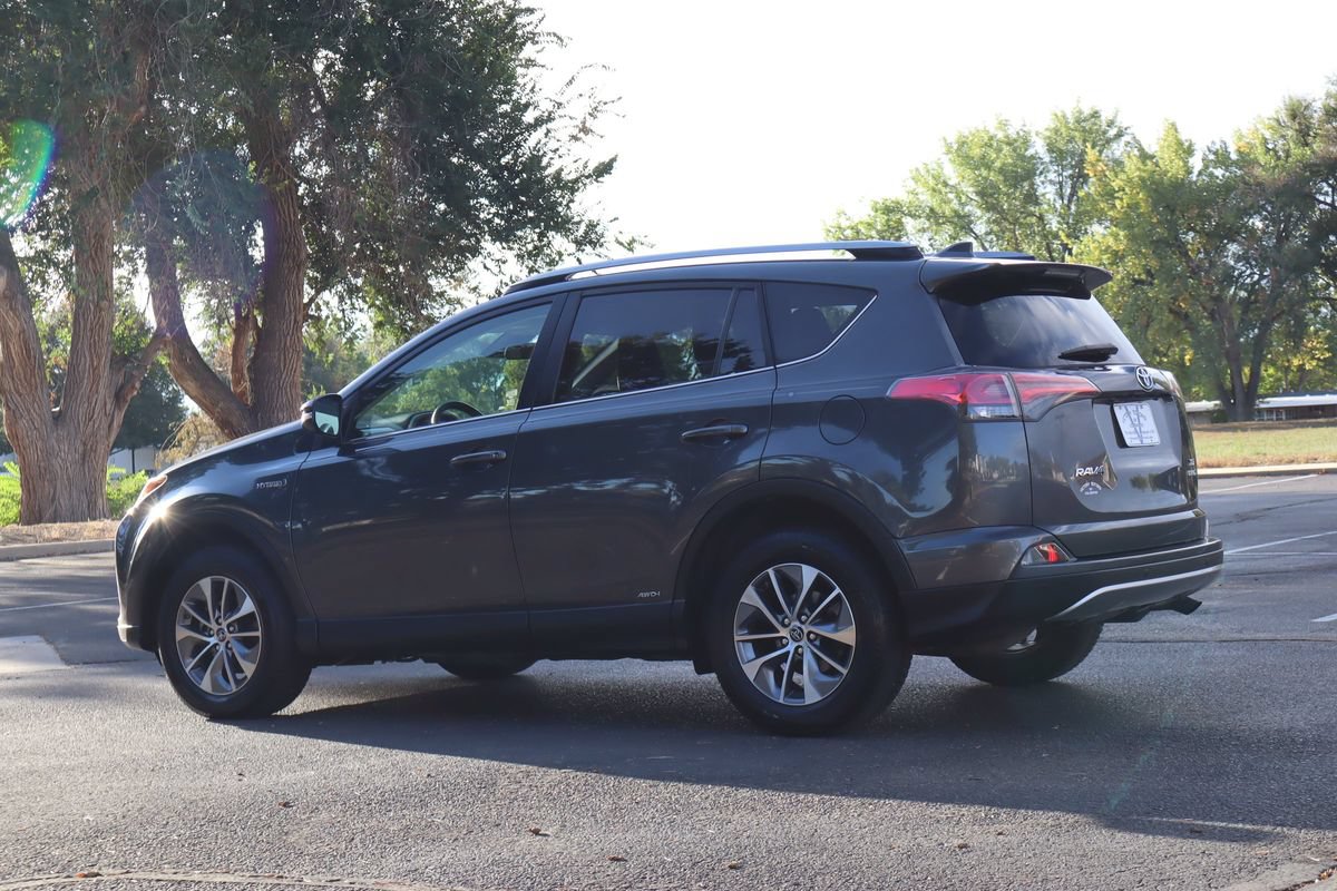 Used 2018 Toyota RAV4 XLE w/ Convenience Package AWD/4WD image 7