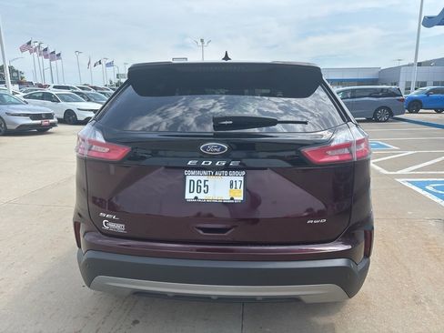 Used 2023 Ford Edge SEL image 4