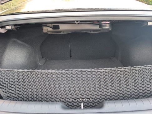 Used 2023 Hyundai Elantra Limited image 9